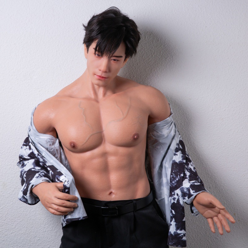 Macho Allure